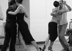 Milonga y clases de tango